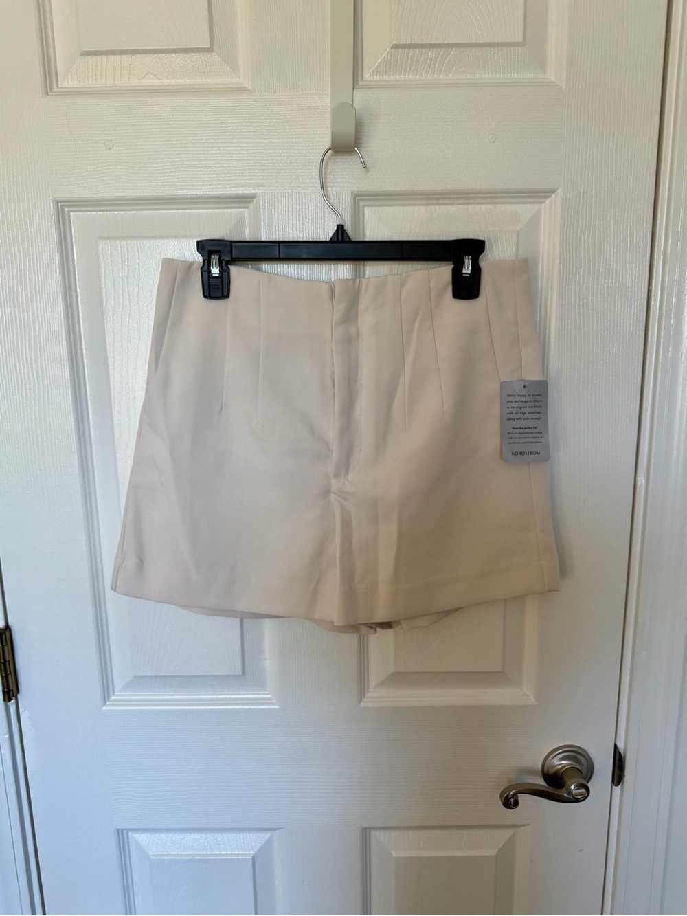En Saison Cream Tailored Skort